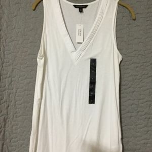 Woman’s sleeveless shirt